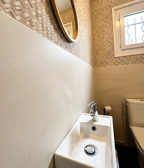 Marbrerie pour toilettes