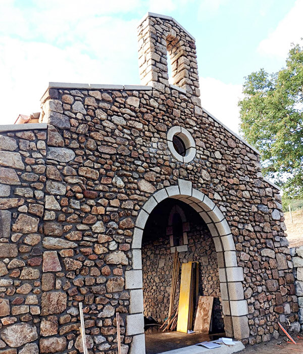 Rénovation église en pierre